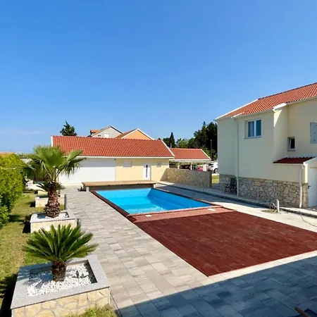 Smokva Villa